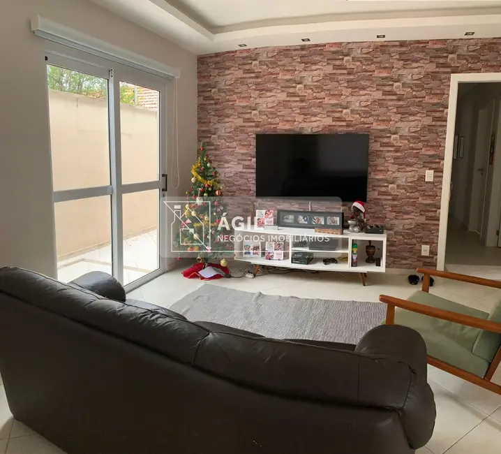 Foto 1 de Casa com 3 quartos à venda, 250m2 em Sao Jose Dos Campos - SP