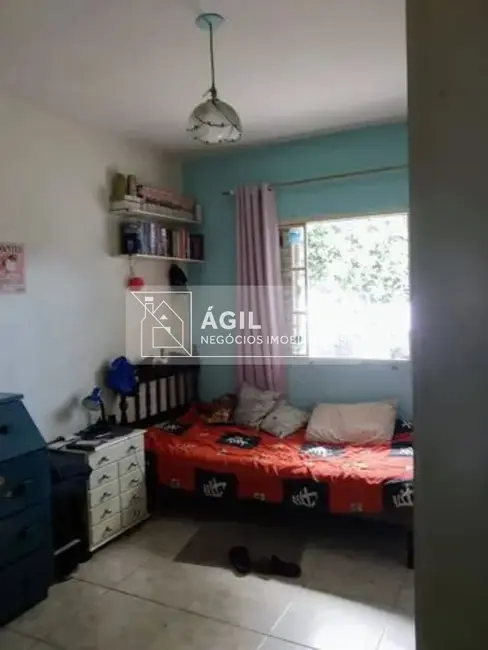 Foto 4 de Casa com 4 quartos à venda, 300m2 em Sao Jose Dos Campos - SP