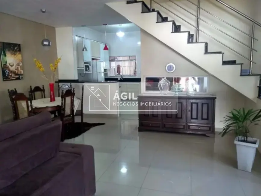 Foto 6 de Casa com 3 quartos à venda, 224m2 em Loteamento Villa Branca, Jacarei - SP