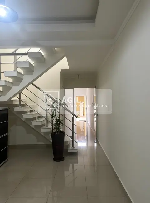 Foto 4 de Casa com 3 quartos à venda, 125m2 em Sao Jose Dos Campos - SP
