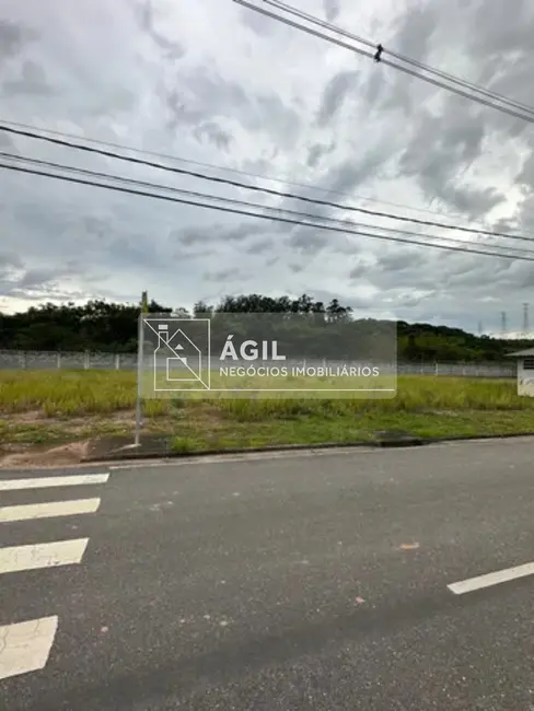 Foto 2 de Terreno / Lote à venda, 639m2 em Rio Comprido, Jacarei - SP