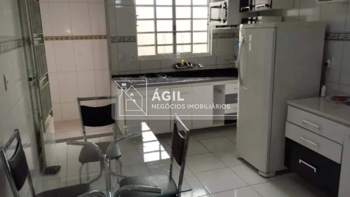 Casa com 2 quartos à venda, 125m2 em Sao Jose Dos Campos - SP - imagem 4 Foto 4 de Casa com 2 quartos à venda, 125m2 em Sao Jose Dos Campos - SP