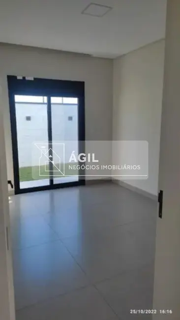 Foto 7 de Casa de Condomínio com 3 quartos à venda, 212m2 em Jardim Jacinto, Jacarei - SP