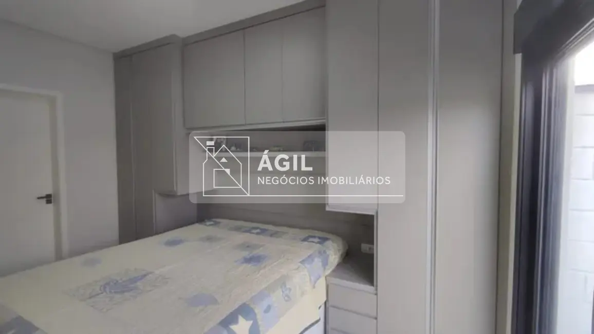 Foto 4 de Casa de Condomínio com 3 quartos à venda, 212m2 em Jardim Jacinto, Jacarei - SP