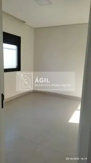 Foto 3 de Casa de Condomínio com 3 quartos à venda, 212m2 em Jardim Jacinto, Jacarei - SP