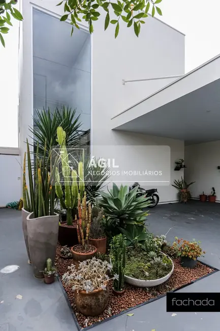 Foto 3 de Casa de Condomínio com 3 quartos à venda, 250m2 em Sao Jose Dos Campos - SP