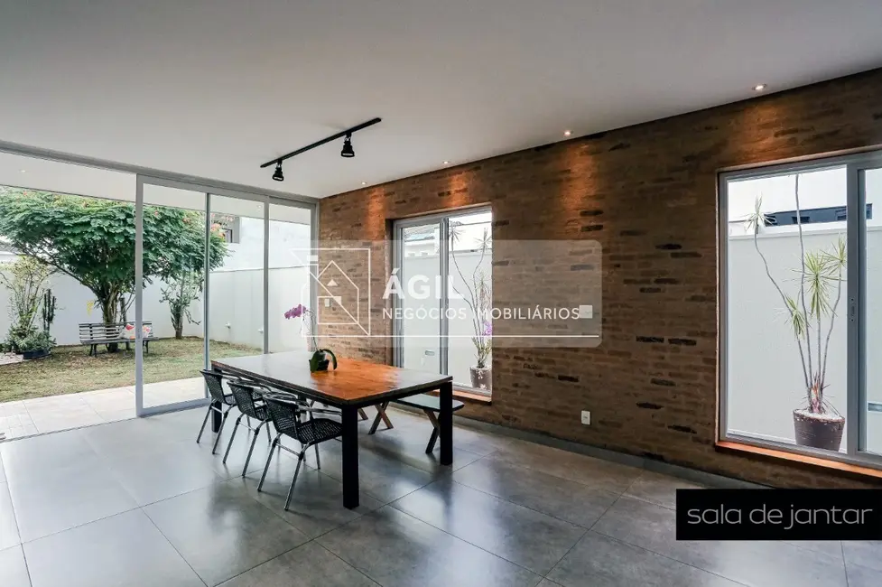 Foto 8 de Casa de Condomínio com 3 quartos à venda, 250m2 em Sao Jose Dos Campos - SP