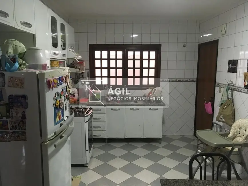 Casa de Condomínio com 4 quartos para alugar, 254m2 em Sao Jose Dos Campos - SP - imagem 8 Foto 8 de Casa de Condomínio com 4 quartos para alugar, 254m2 em Sao Jose Dos Campos - SP