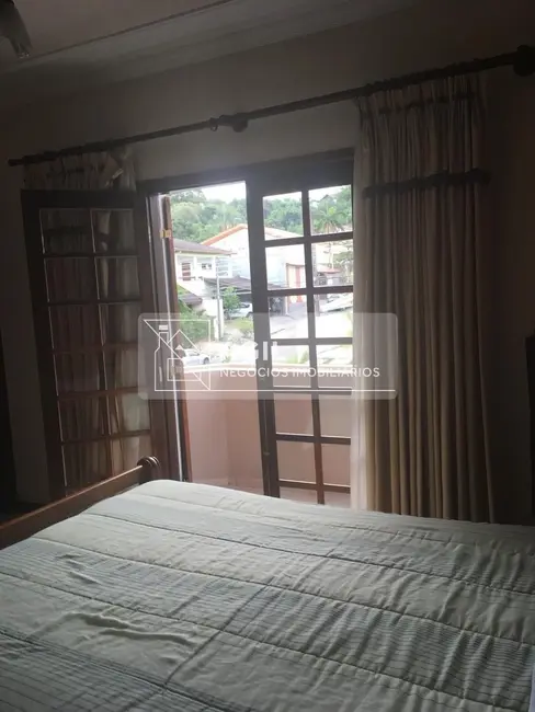 Casa de Condomínio com 4 quartos para alugar, 254m2 em Sao Jose Dos Campos - SP - imagem 9 Foto 9 de Casa de Condomínio com 4 quartos para alugar, 254m2 em Sao Jose Dos Campos - SP