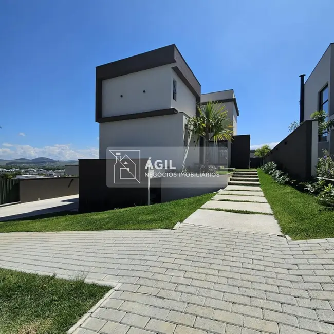 Casa de Condomínio com 4 quartos à venda, 262m2 em Sao Jose Dos Campos - SP - imagem 3 Foto 3 de Casa de Condomínio com 4 quartos à venda, 262m2 em Sao Jose Dos Campos - SP