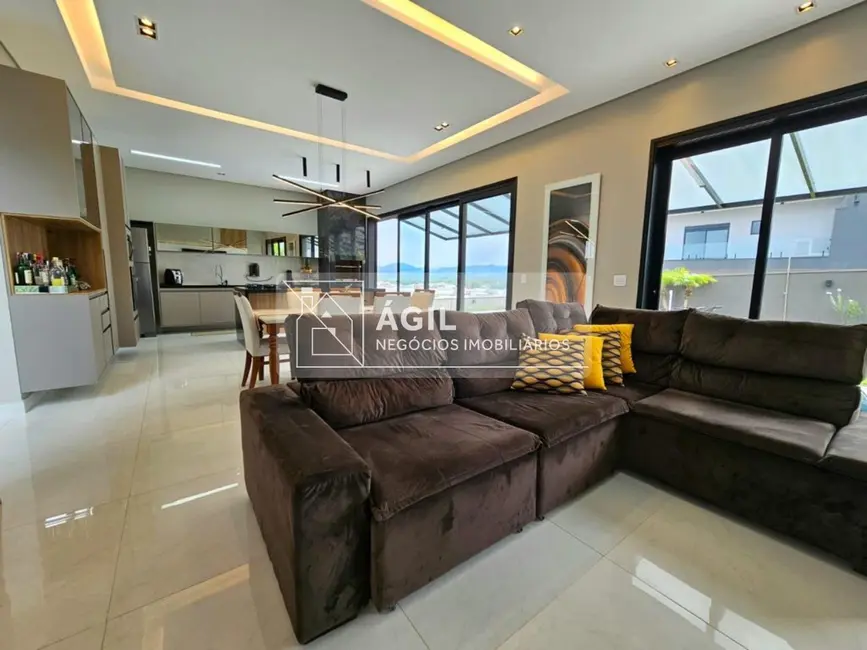 Foto 1 de Casa de Condomínio com 4 quartos à venda, 262m2 em Sao Jose Dos Campos - SP