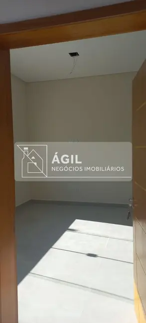Foto 2 de Casa com 3 quartos à venda, 175m2 em Sao Jose Dos Campos - SP