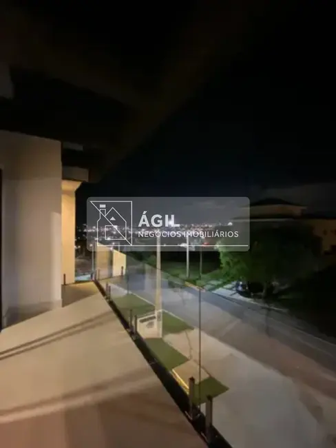 Foto 4 de Casa de Condomínio com 3 quartos à venda, 250m2 em Condomínio Residencial Fogaça, Jacarei - SP