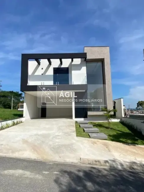 Foto 1 de Casa de Condomínio com 3 quartos à venda, 250m2 em Condomínio Residencial Fogaça, Jacarei - SP