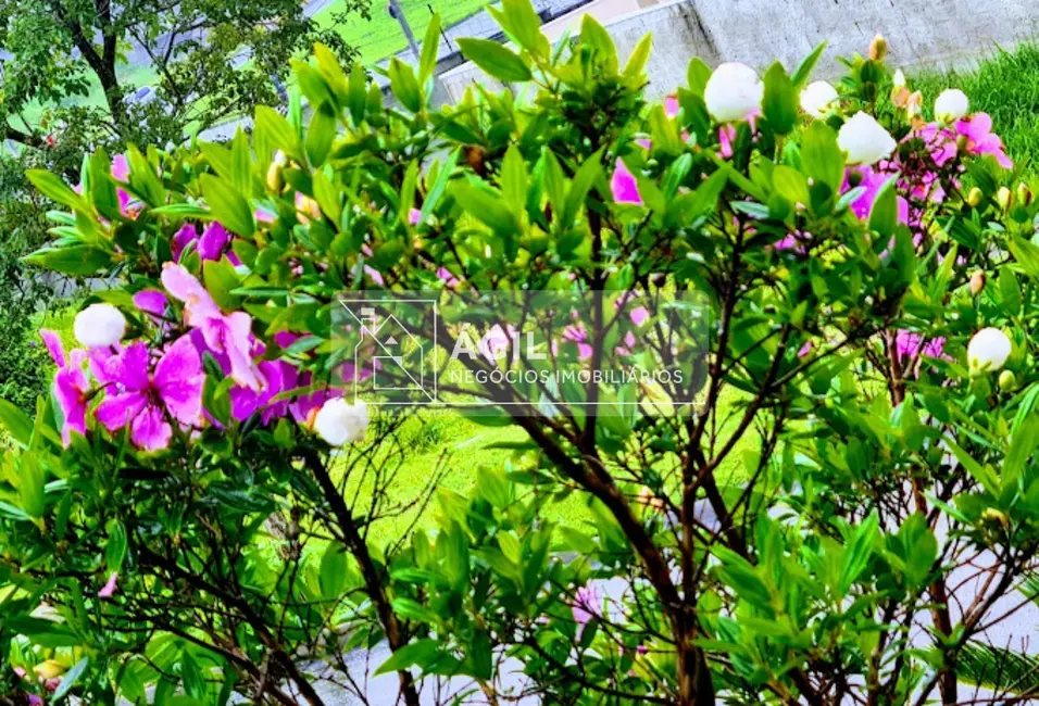 Foto 2 de Casa de Condomínio com 3 quartos à venda, 250m2 em Condomínio Residencial Fogaça, Jacarei - SP