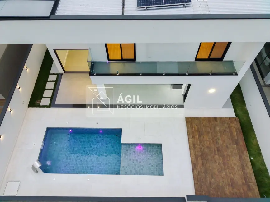 Foto 3 de Casa de Condomínio com 4 quartos à venda, 450m2 em Sao Jose Dos Campos - SP