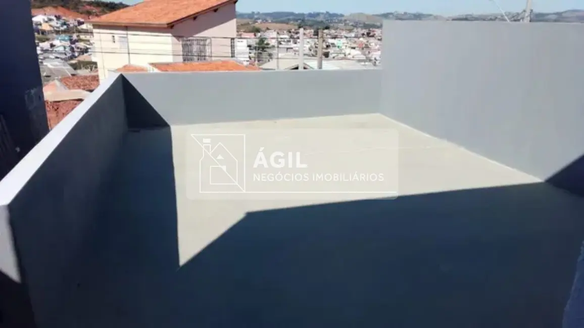 Foto 2 de Casa com 2 quartos à venda, 140m2 em Sao Jose Dos Campos - SP