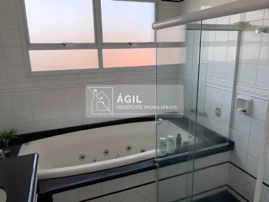 Foto 7 de Casa com 4 quartos à venda, 300m2 em Sao Jose Dos Campos - SP