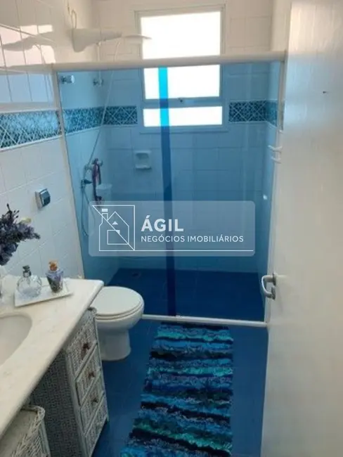 Foto 3 de Casa com 4 quartos à venda, 300m2 em Sao Jose Dos Campos - SP