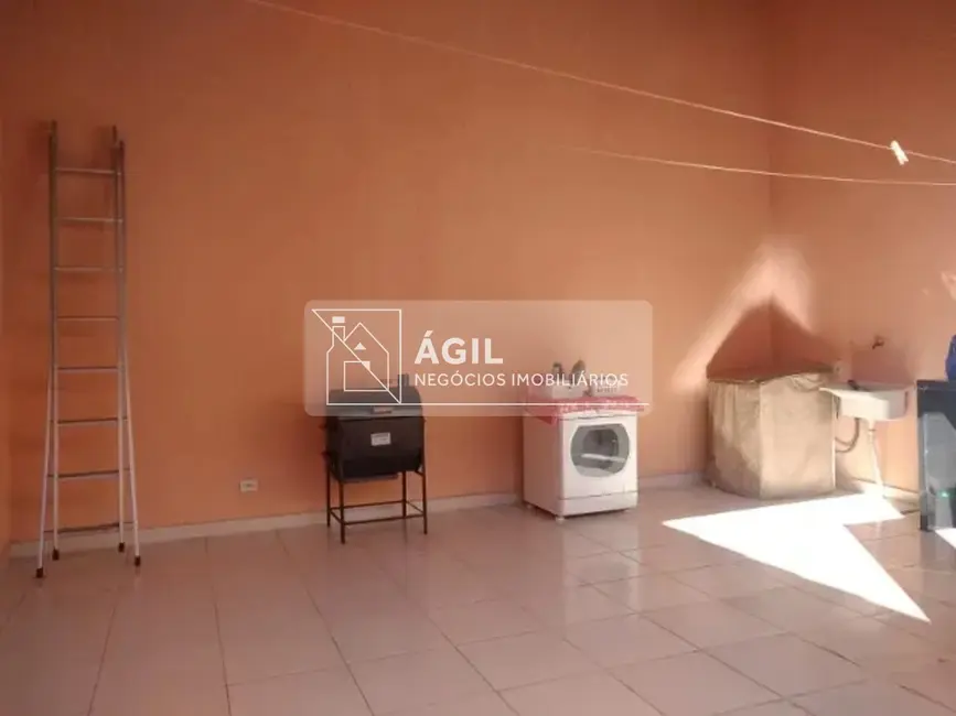 Casa com 2 quartos à venda, 150m2 em Sao Jose Dos Campos - SP - imagem 8 Foto 8 de Casa com 2 quartos à venda, 150m2 em Sao Jose Dos Campos - SP