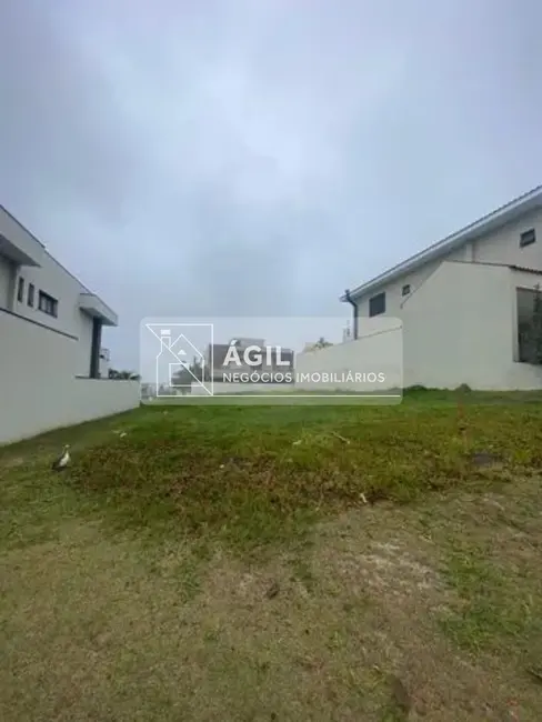 Foto 2 de Terreno / Lote à venda, 451m2 em Sao Jose Dos Campos - SP