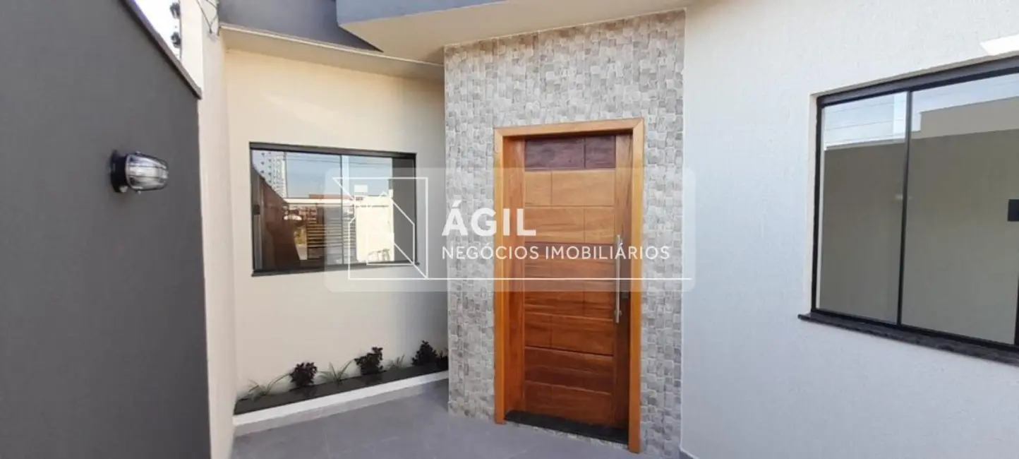 Foto 1 de Casa com 2 quartos à venda, 150m2 em Areão, Taubate - SP