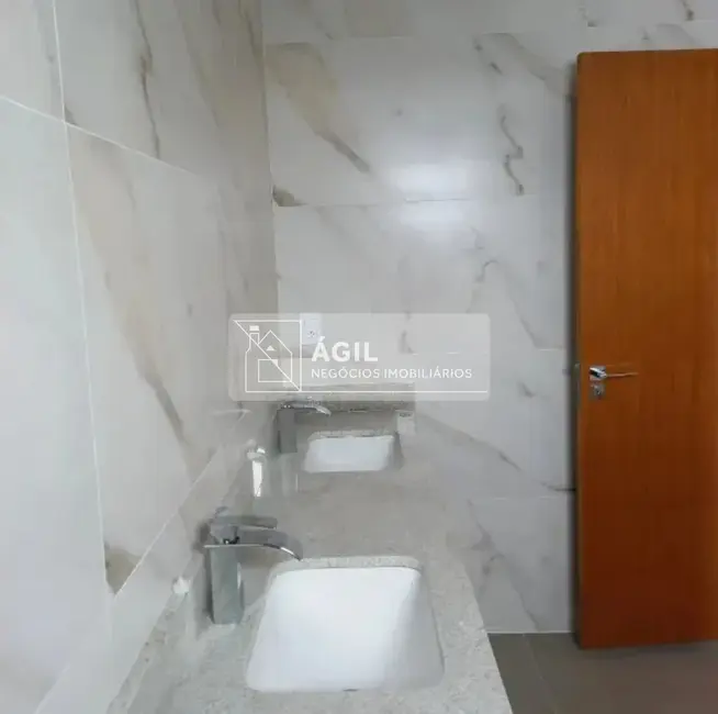 Foto 3 de Casa de Condomínio com 3 quartos à venda, 250m2 em Residencial Verdes Vales, Taubate - SP