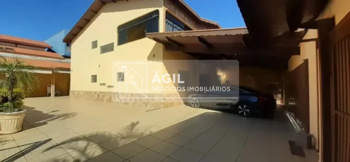 Foto 9 de Casa com 4 quartos à venda, 500m2 em Parque São Cristóvão, Taubate - SP