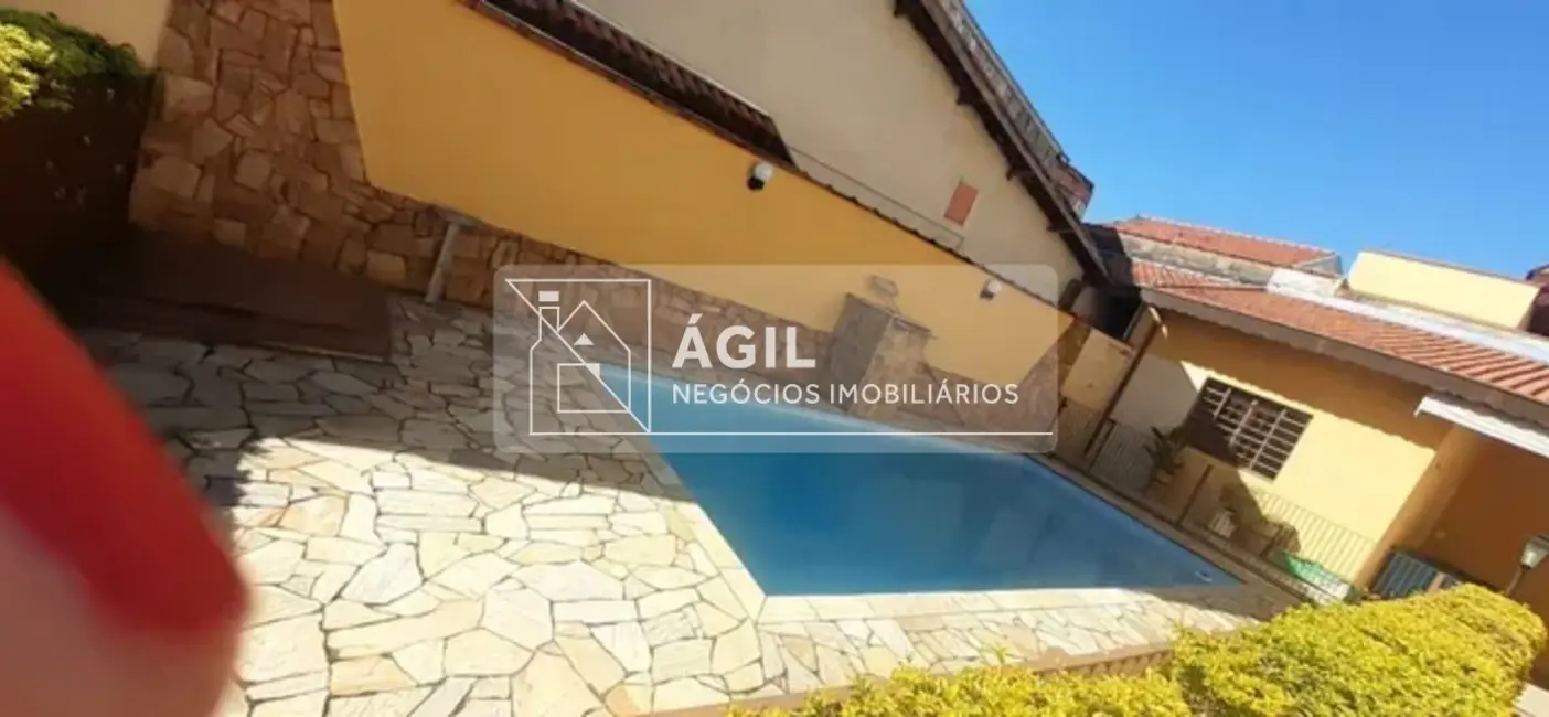 Foto 4 de Casa com 4 quartos à venda, 500m2 em Parque São Cristóvão, Taubate - SP