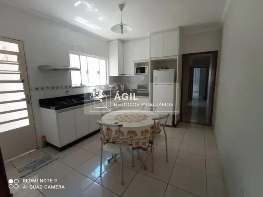 Foto 1 de Casa com 2 quartos à venda, 65m2 em Jardim Sandra Maria, Taubate - SP