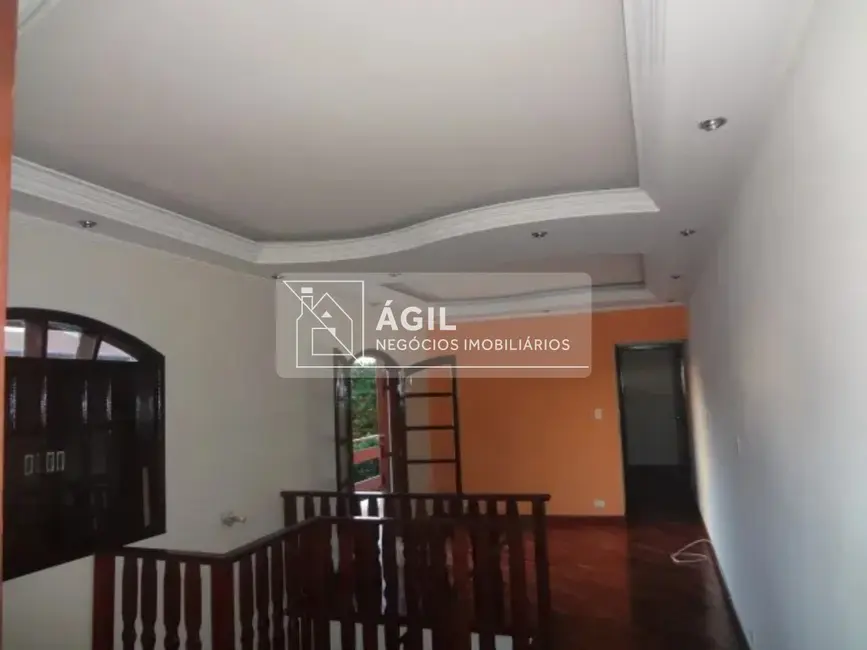 Casa com 4 quartos à venda, 182m2 em Sao Jose Dos Campos - SP - imagem 6 Foto 6 de Casa com 4 quartos à venda, 182m2 em Sao Jose Dos Campos - SP