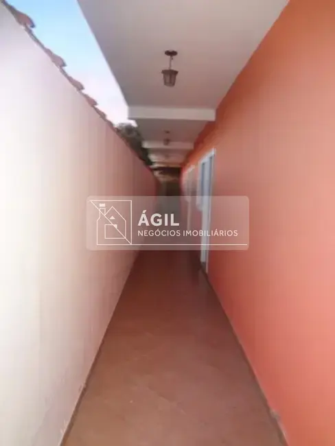 Casa com 4 quartos à venda, 182m2 em Sao Jose Dos Campos - SP - imagem 8 Foto 8 de Casa com 4 quartos à venda, 182m2 em Sao Jose Dos Campos - SP