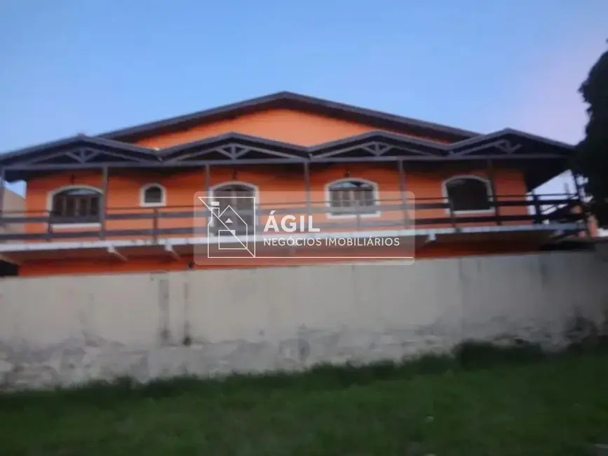 Casa com 4 quartos à venda, 182m2 em Sao Jose Dos Campos - SP - imagem 3 Foto 3 de Casa com 4 quartos à venda, 182m2 em Sao Jose Dos Campos - SP