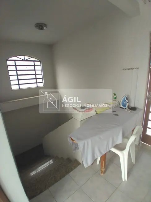Foto 9 de Casa com 3 quartos à venda, 190m2 em Sao Jose Dos Campos - SP