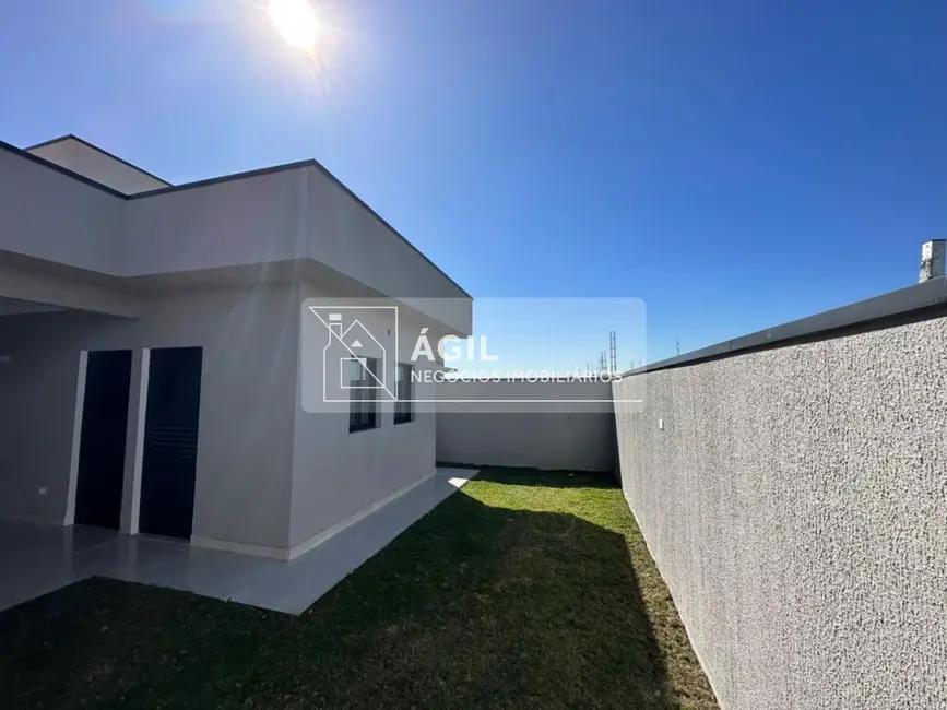 Foto 2 de Casa de Condomínio com 3 quartos à venda, 250m2 em Parque Residencial Maria Elmira, Cacapava - SP