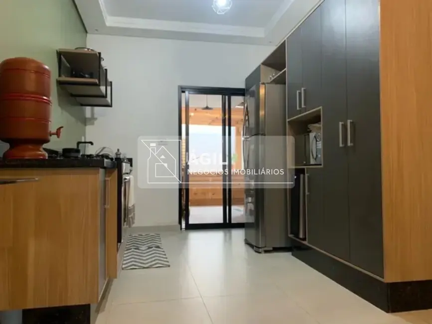 Foto 5 de Casa com 3 quartos à venda, 250m2 em Loteamento Villa Branca, Jacarei - SP