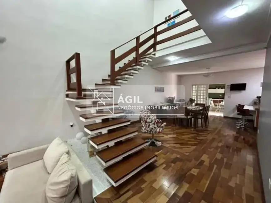 Foto 1 de Casa com 3 quartos à venda, 264m2 em Sao Jose Dos Campos - SP