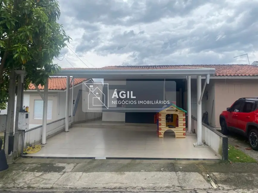 Casa de Condomínio com 4 quartos à venda, 160m2 em Sao Jose Dos Campos - SP - imagem 4 Foto 4 de Casa de Condomínio com 4 quartos à venda, 160m2 em Sao Jose Dos Campos - SP