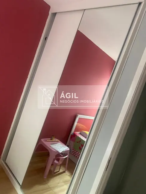 Casa de Condomínio com 4 quartos à venda, 160m2 em Sao Jose Dos Campos - SP - imagem 6 Foto 6 de Casa de Condomínio com 4 quartos à venda, 160m2 em Sao Jose Dos Campos - SP