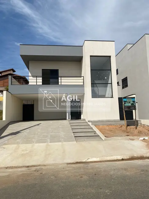 Foto 7 de Casa de Condomínio com 3 quartos à venda, 250m2 em Caçapava Velha, Cacapava - SP