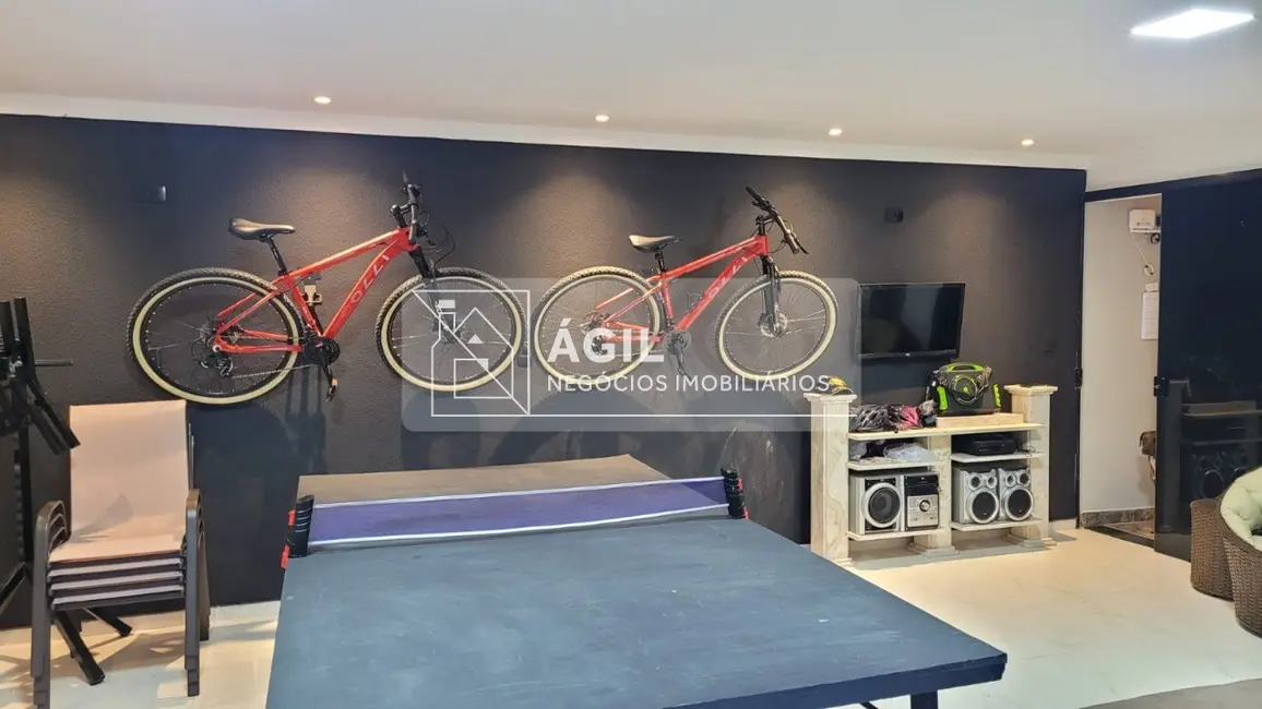 Foto 3 de Casa de Condomínio com 3 quartos à venda, 350m2 em Jardim Jacinto, Jacarei - SP