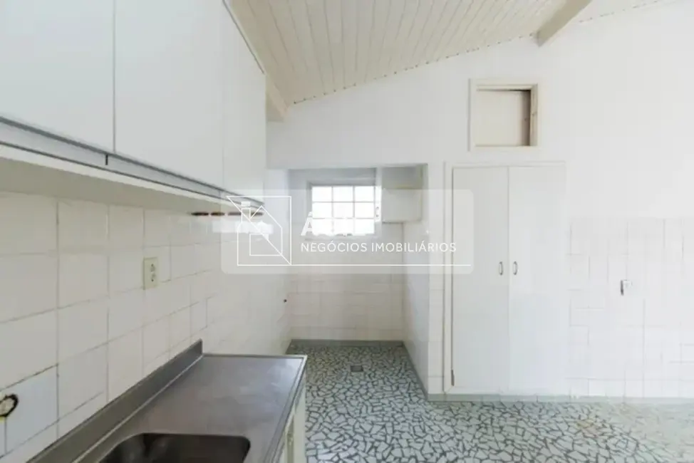 Foto 4 de Casa com 3 quartos à venda, 300m2 em Sao Jose Dos Campos - SP