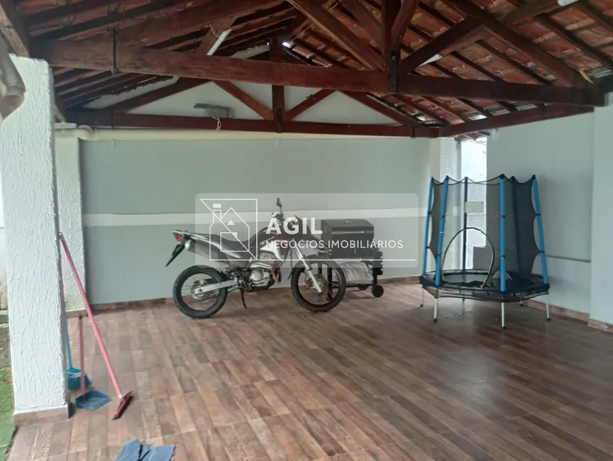 Foto 3 de Casa com 2 quartos à venda, 279m2 em Parque Santo Antônio, Jacarei - SP