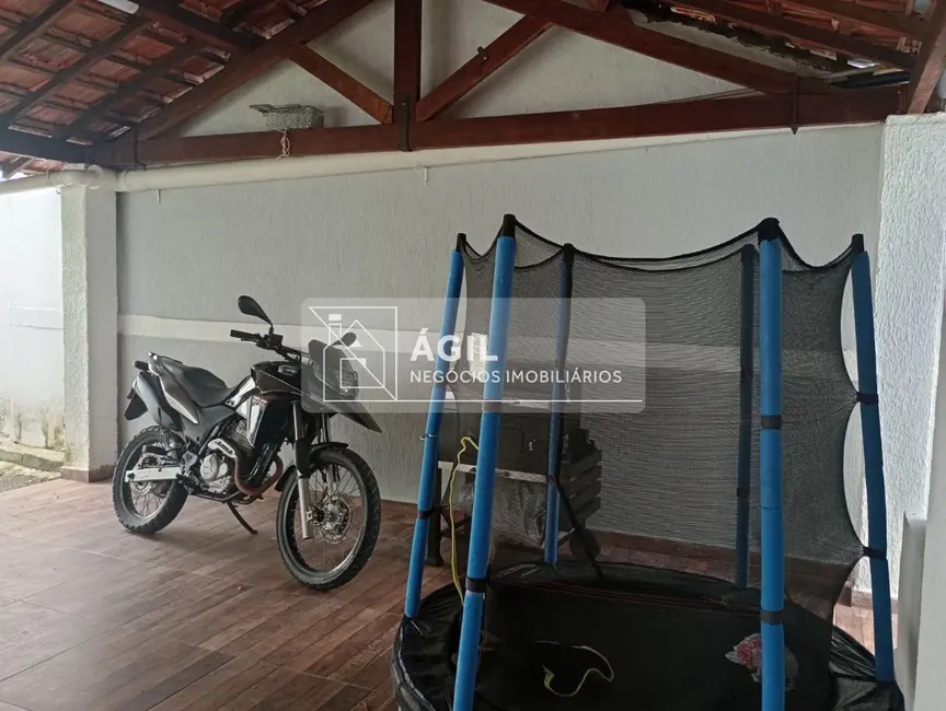 Foto 4 de Casa com 2 quartos à venda, 279m2 em Parque Santo Antônio, Jacarei - SP