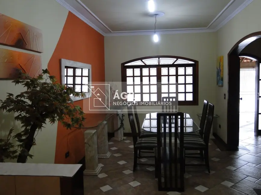 Foto 1 de Casa com 3 quartos à venda, 270m2 em Sao Jose Dos Campos - SP