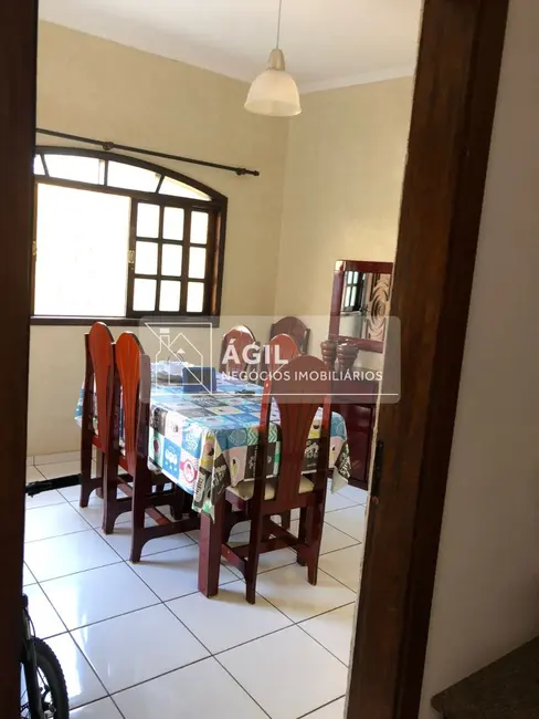 Foto 7 de Casa com 4 quartos à venda, 220m2 em Sao Jose Dos Campos - SP