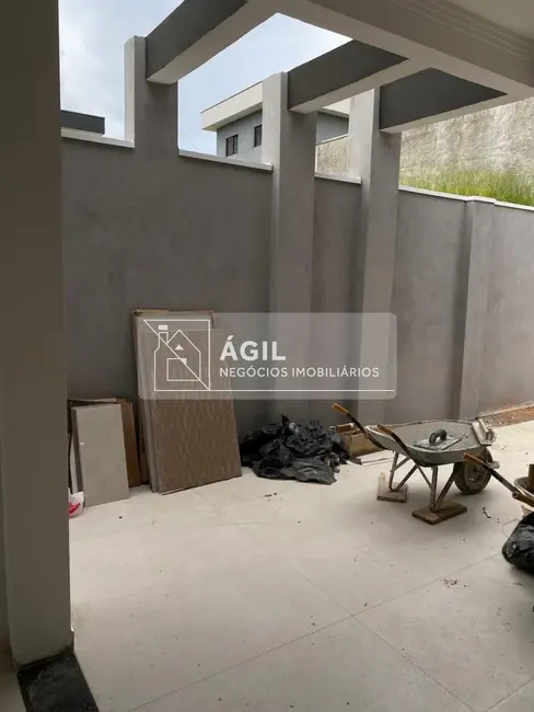 Casa de Condomínio com 3 quartos à venda, 250m2 em Cacapava - SP - imagem 5 Foto 5 de Casa de Condomínio com 3 quartos à venda, 250m2 em Cacapava - SP