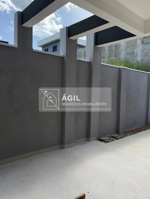 Foto 1 de Casa de Condomínio com 3 quartos à venda, 250m2 em Cacapava - SP