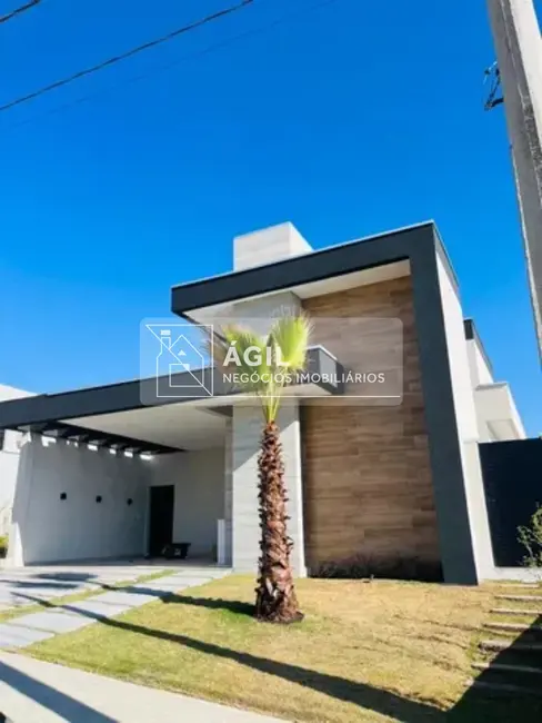 Foto 2 de Casa de Condomínio com 3 quartos à venda, 187m2 em Parque Residencial Maria Elmira, Cacapava - SP