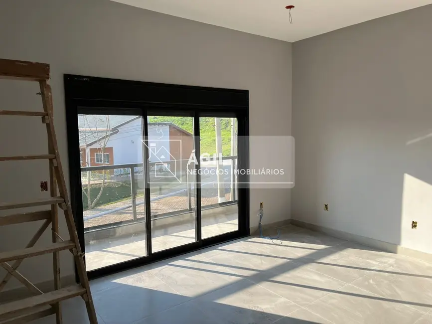 Foto 2 de Casa de Condomínio com 5 quartos à venda, 1050m2 em Cacapava - SP